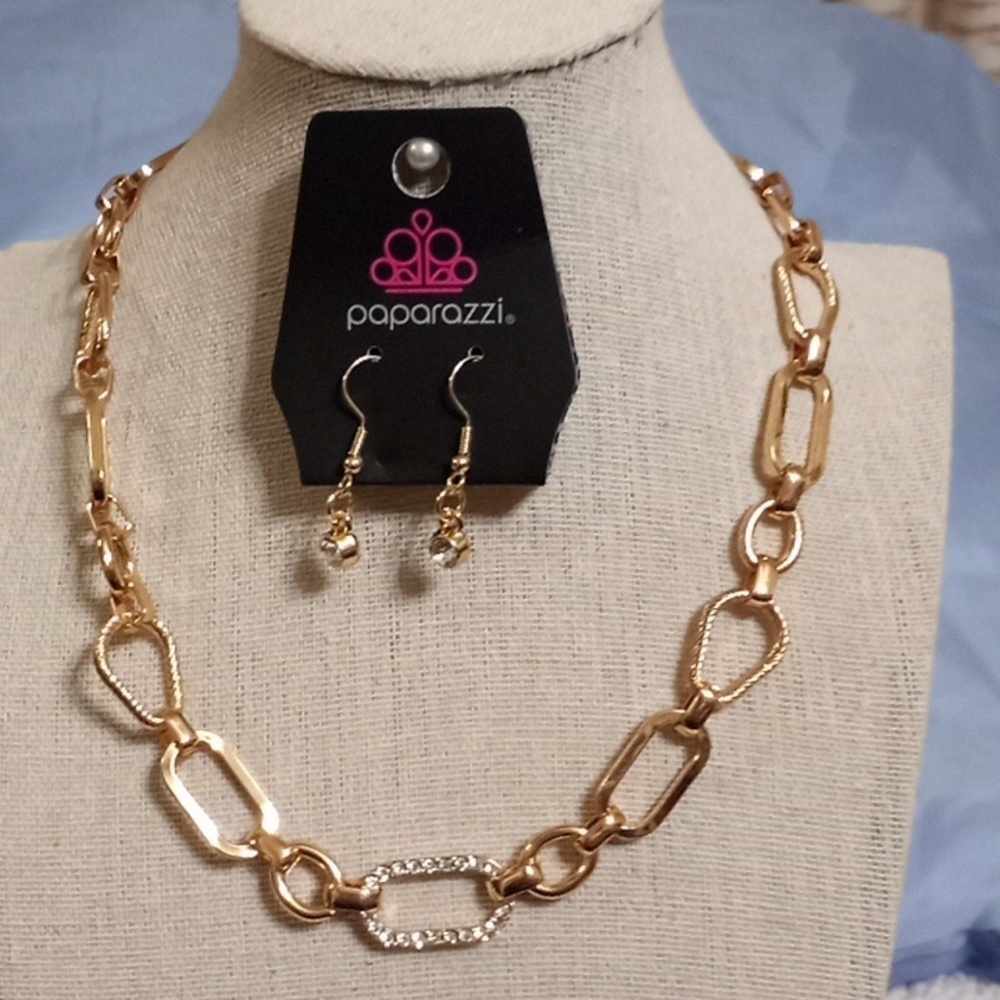 Sentimental Sequence Gold Necklace with free earrings